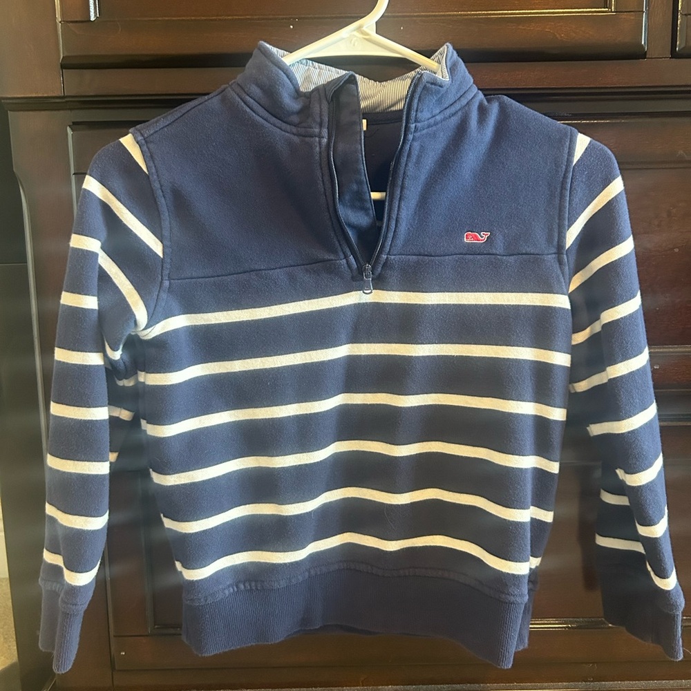 Unisex vineyard vines for target pull over
